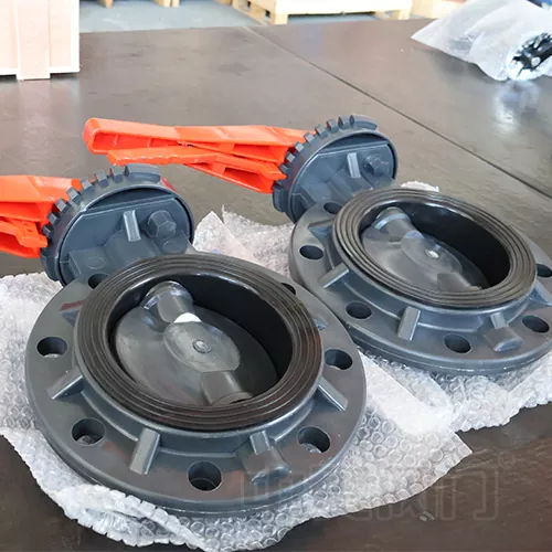 Bir PVC kelebek valfini sıvı kontrol sisteminiz için ideal seçim yapan nedir?